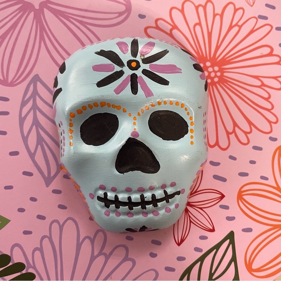 Artisan Hand Painted Colorful Skull Fridge Ceramic Magnet with magnet included! - Picture 2 of 2